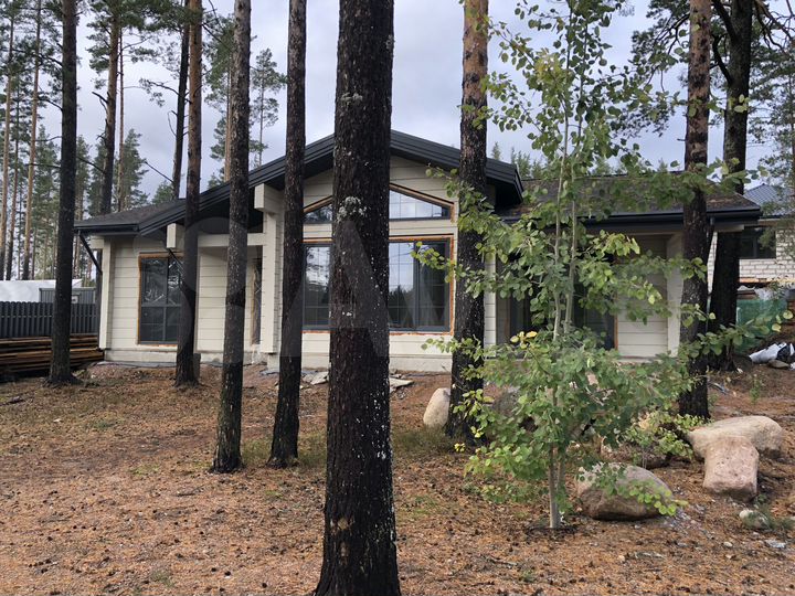 Коттедж 130 м² на участке 8 сот.