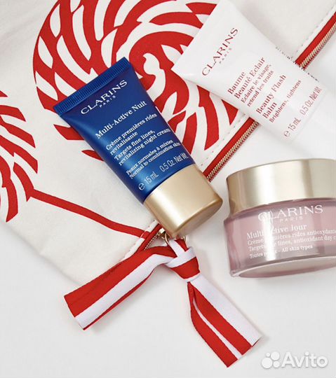 Косметичка clarins