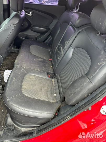Сиденье заднее Hyundai Ix35 2.0 G4KD 2WD МКПП 2012