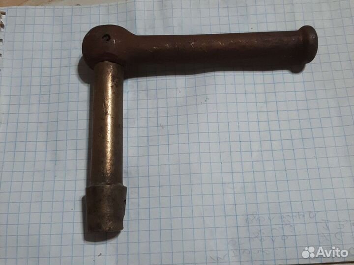 Верток от старинного бочкового крана