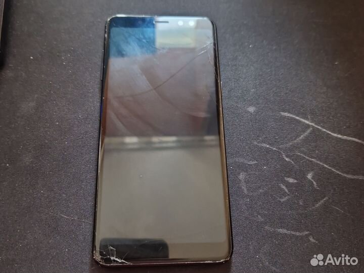 Samsung Galaxy A8 (2018), 4/32 ГБ
