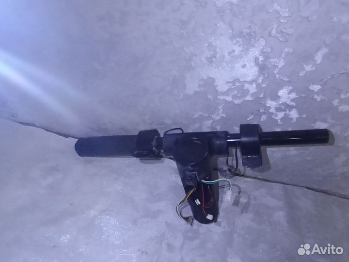 Руль электросамокат все работает газ и тормоз