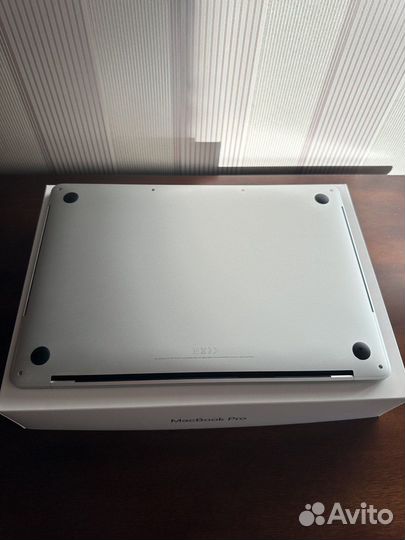 Macbook Pro 13 2019 A1989