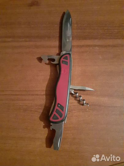 Складной швейцарский перочинный нож Victorinox