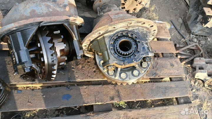 Задний редуктор 6520