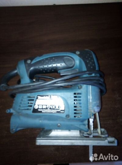 Электро лобзик makita