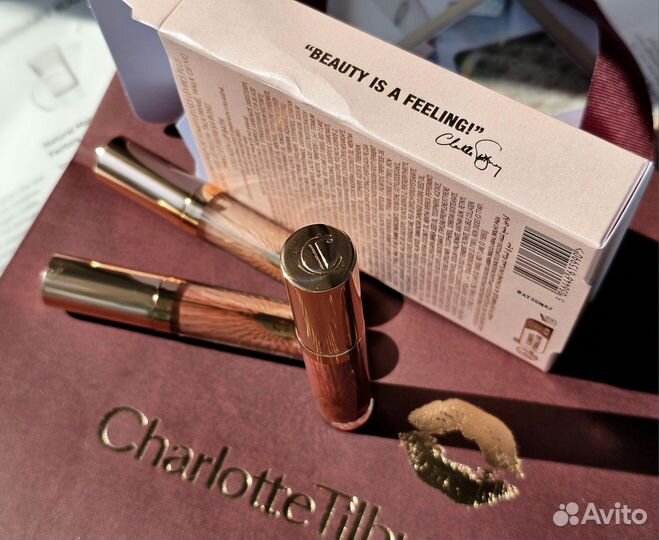 Блески для губ Charlotte Tilbury Collagen Lip Bath