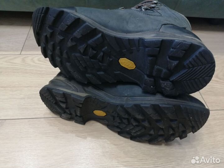 Трекинговые ботинки lowa Mauria W gtx. Размер 38