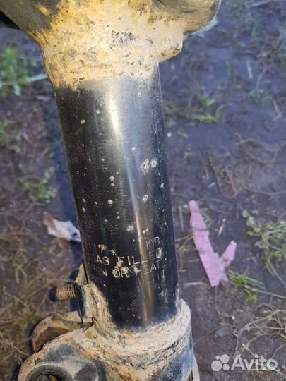 Стойка передняя правая lancer 10