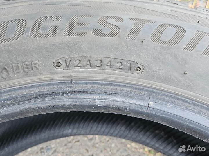 Bridgestone Blizzak DM-V2 215/60 R17