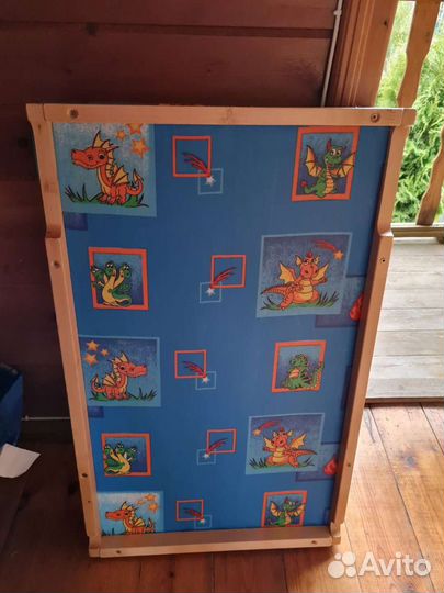 Пеленальная доска на кроватку