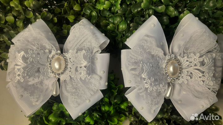 Белые банты на резинках 2шт
