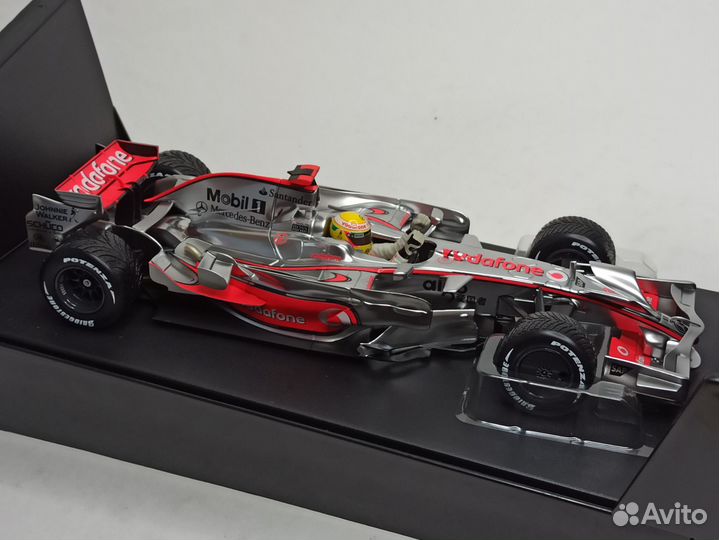 F1 McLaren Lewis Hamilton Champion 2008 1:18