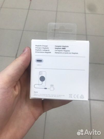 Беспроводное зарядное устройство MagSafe Charger