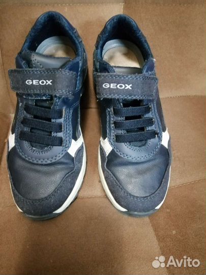 Кроссовки для мальчика geox