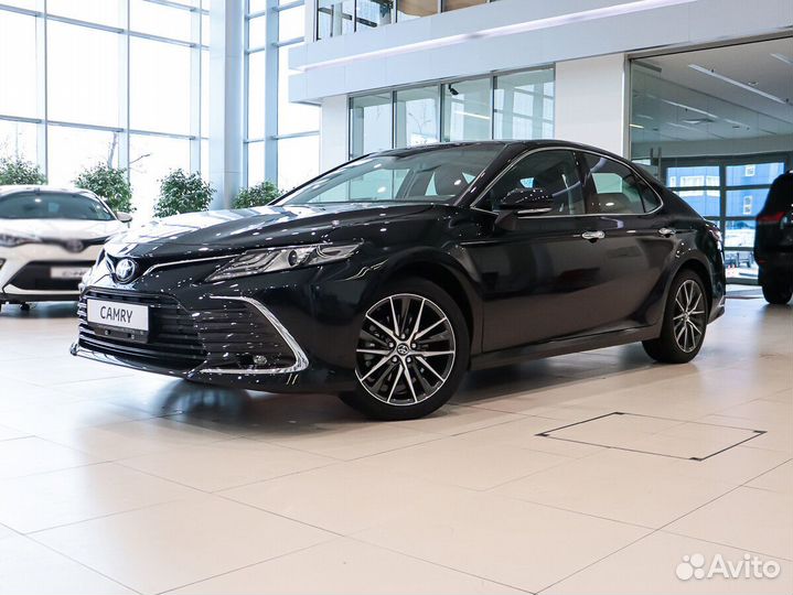 Toyota Camry 2.5 AT, 2023