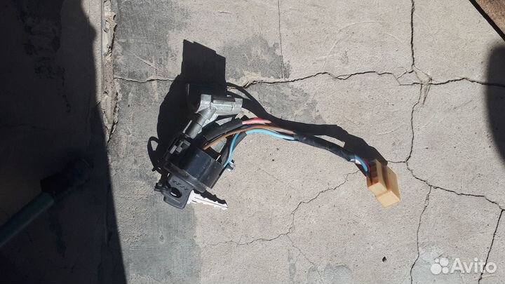 Продам замок зажигания Волга