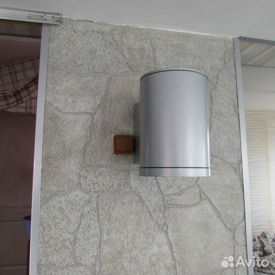 Светильник яркого освещения настенный