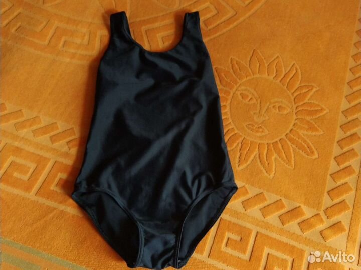 Купальник слитный для девочки, 140 см