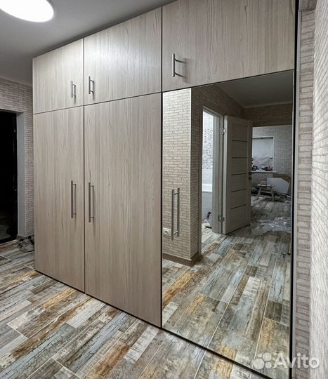 P8G2R5 Шкаф купе с Зеркалом