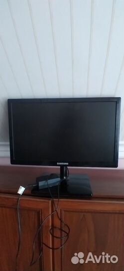 Монитор Samsung 19 диагональ