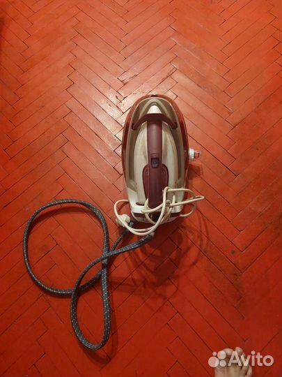 Утюг с парогенератором, плита, духовка