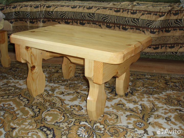 Столик прикроватный