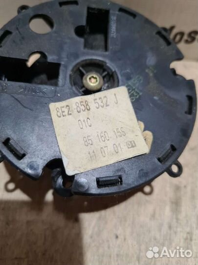 Мотор регулировки зеркала VAG 8E2858532J