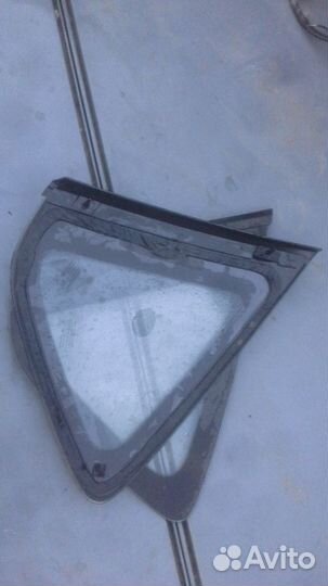 Стекло кузовное хетчбэк Mazda 3 bk 2006