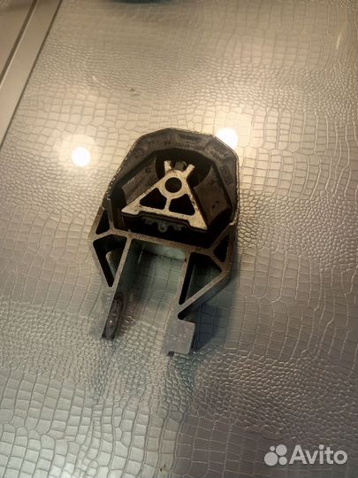 Подушка кпп ford focus 2