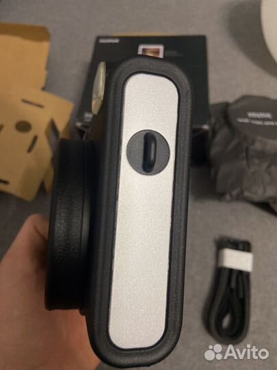 Фотоаппарат instax