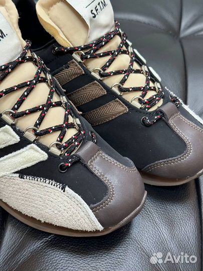 Кроссовки sftm x Adidas OG Country