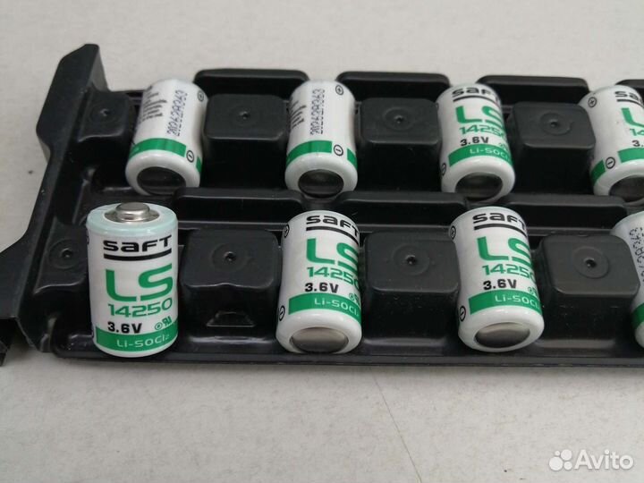 Литиевая батарея