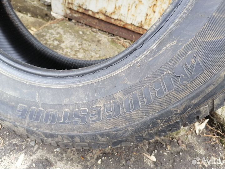 Bridgestone Dueler H/T 225/65 R17 102