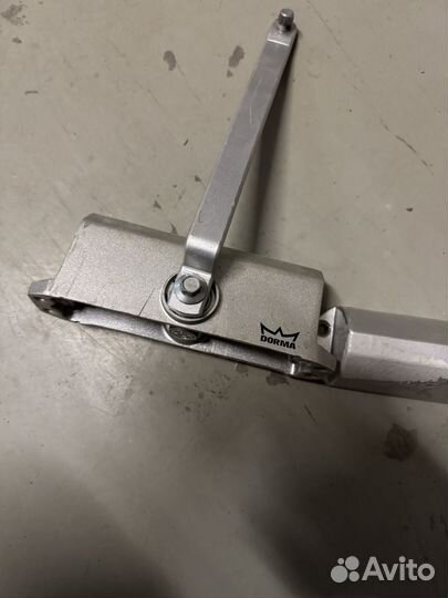 Доводчики дверей