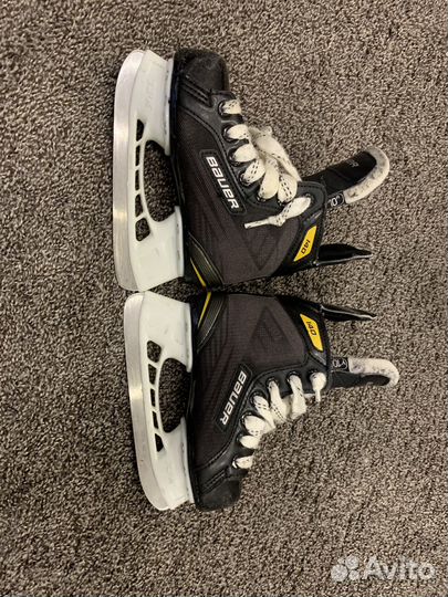 Коньки bauer supreme 140