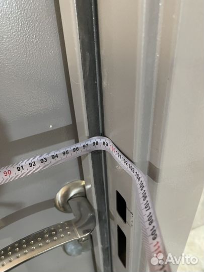 Дверь входная металлическая