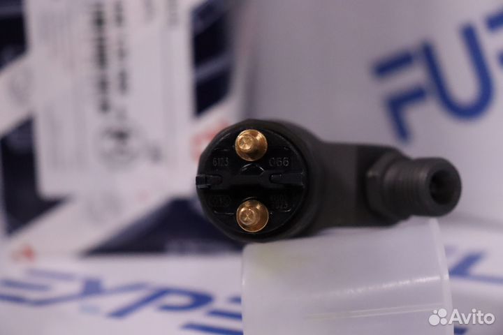 Форсунка топливная 0445120066