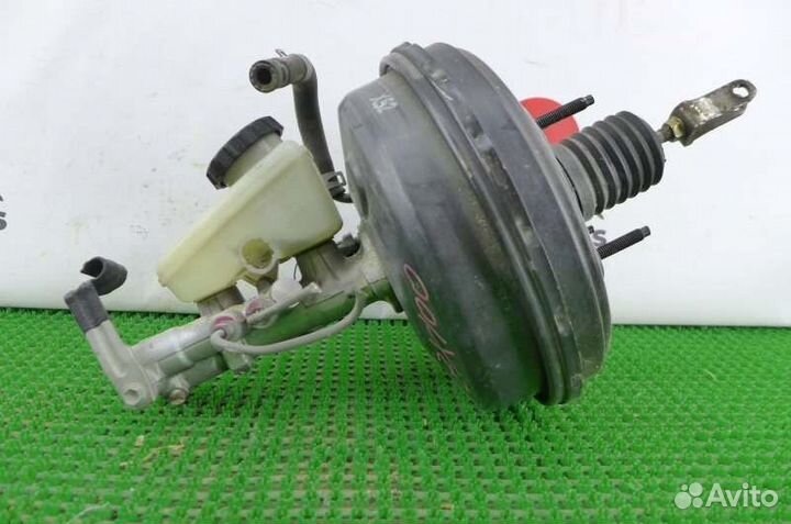 Главный тормозной цилиндр Toyota Mark 2 JZX100