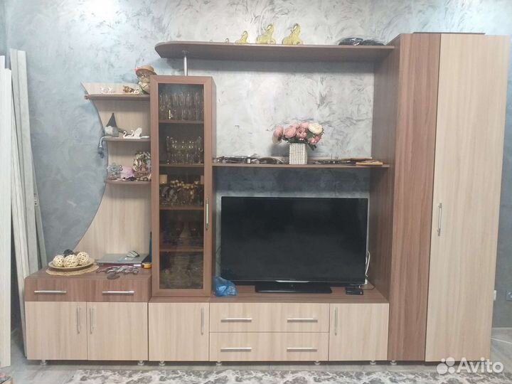 Стенка в гостиную бу