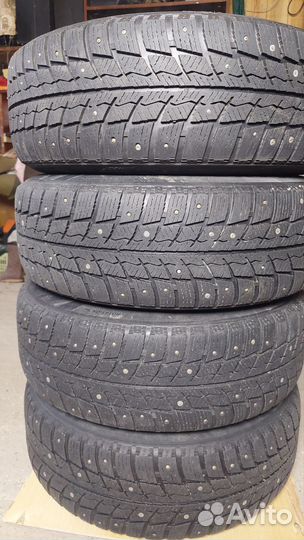 Landsail Ice Star IS33 215/65 R16 102T