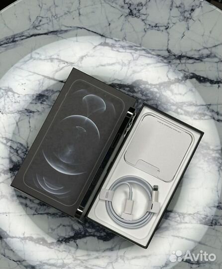 iPhone 12 Pro, 256 ГБ