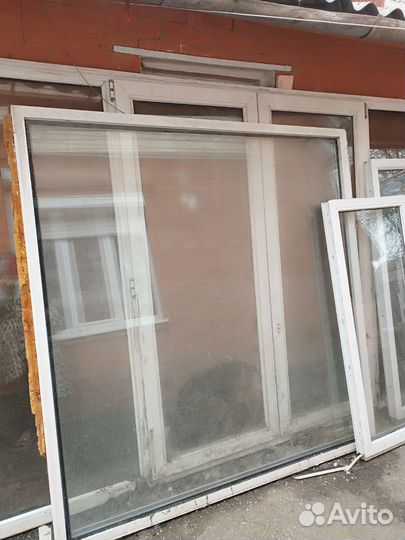 Металлопластиковые окна и двери б/у