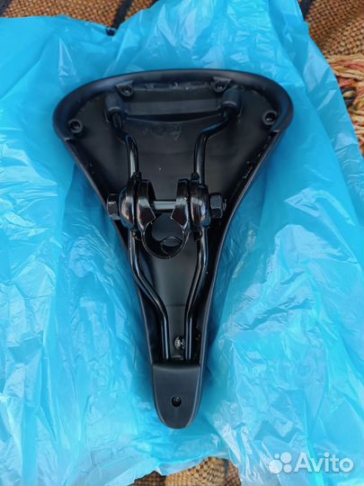 Сиденье велосипедное
