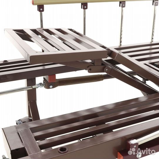 Медицинская кровать функциональная