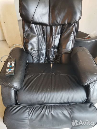 Кожанное кресло массажное