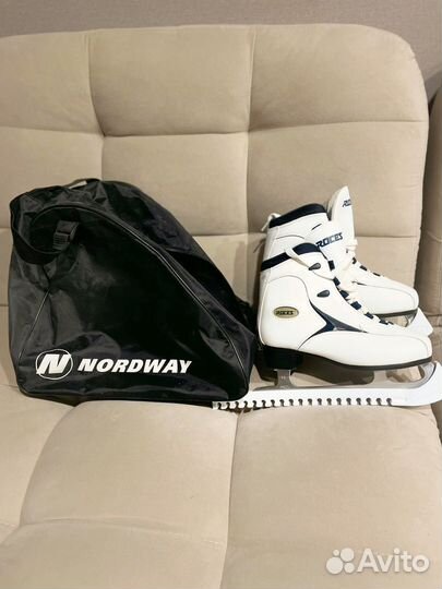 Коньки фигурные roces