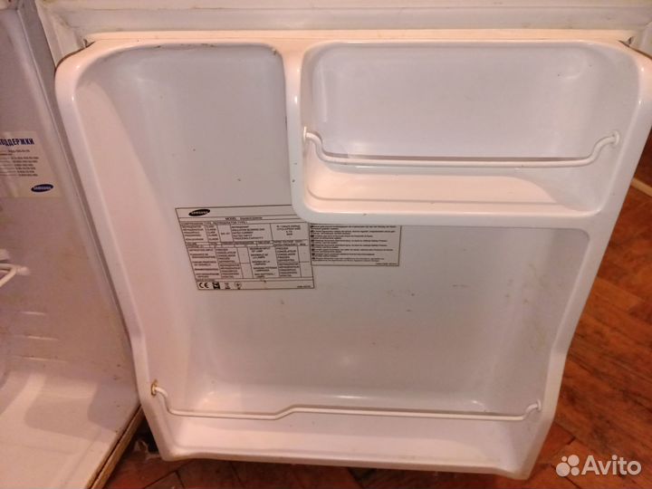 Холодильник маленький