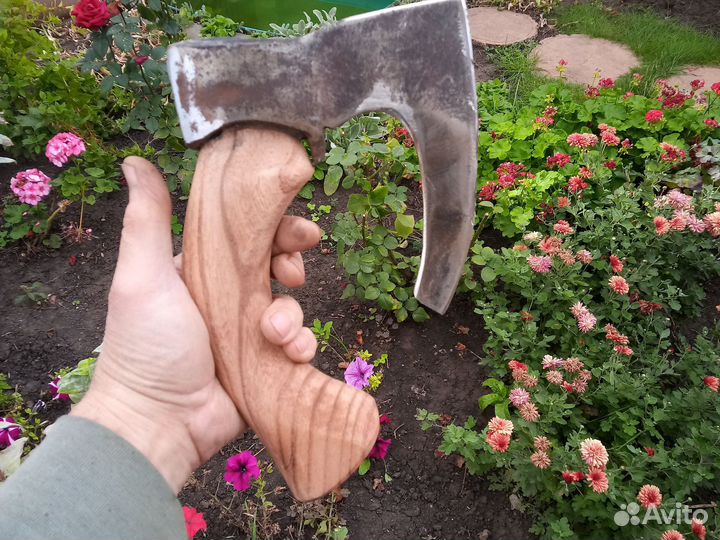 Кулачный топор