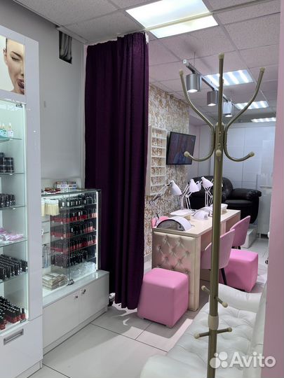 Аренда рабочего места мастера маникюра